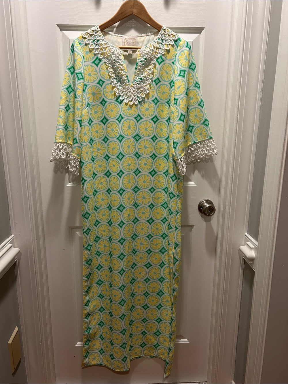 Sail to Sable Lemon & Green Printed Crochet-Trim Maxi Caftan